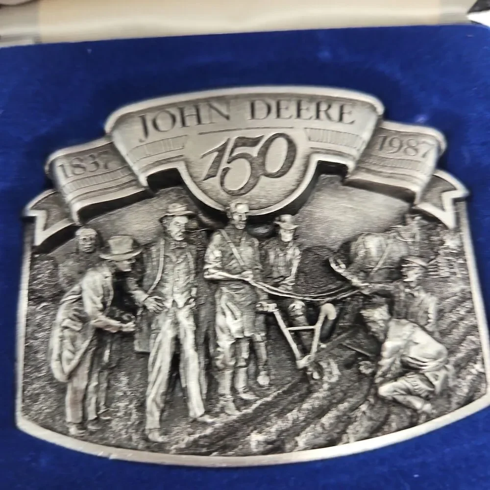 John Deere vintage belt buckle 150th anniversary  1987 limited edition